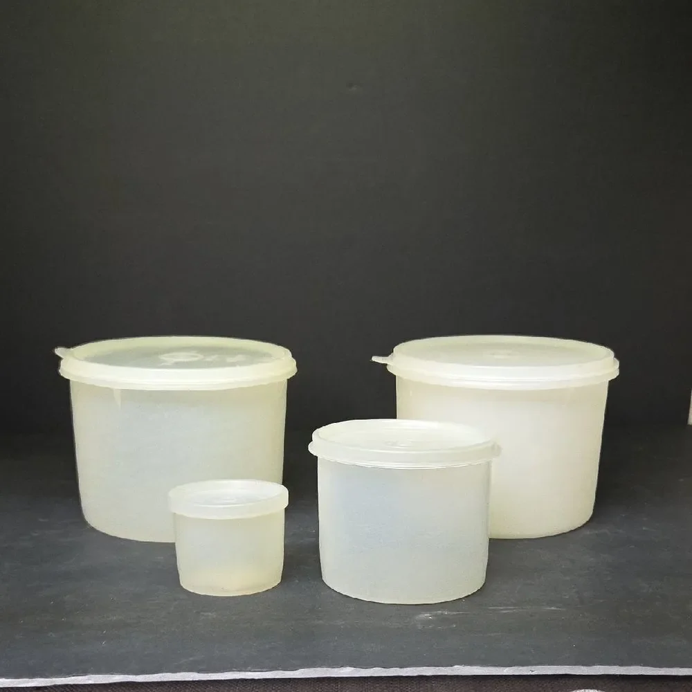 Vintage Tupperware Lot‎ of 4 Round Storage Containers & Lids